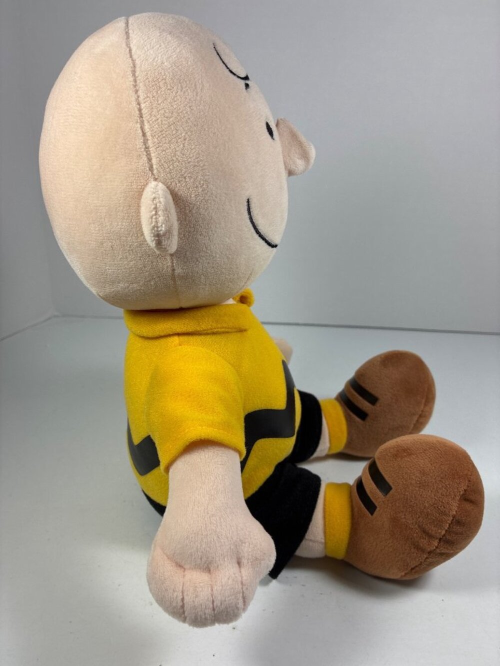 Kohl's Cares Charlie Brown Plush 12" 2019 - Picture 3 of 11